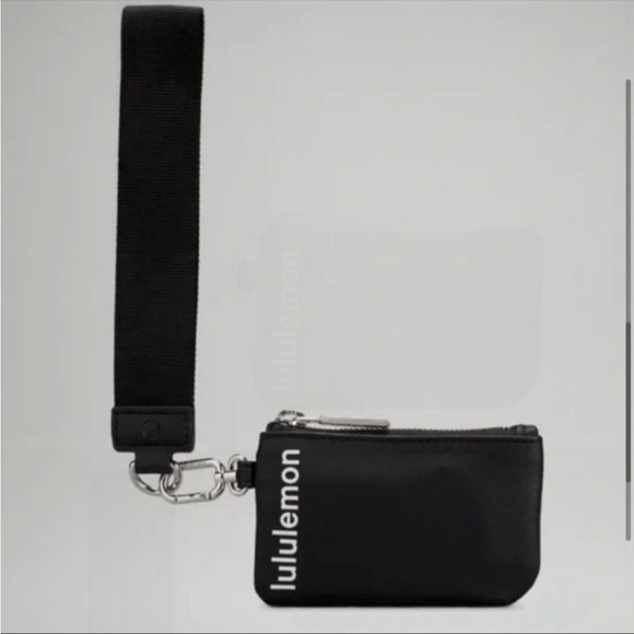 NEW LULULEMON Dual Pouch Wristlet - Picture 13 of 16